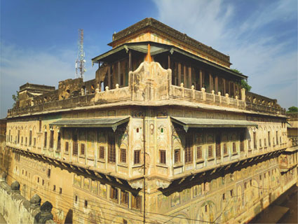The Fading Frescoes and Abandoned Mansions of Shekhawati | Rajasthan